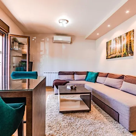 Erak Relax 公寓 兹拉蒂博尔